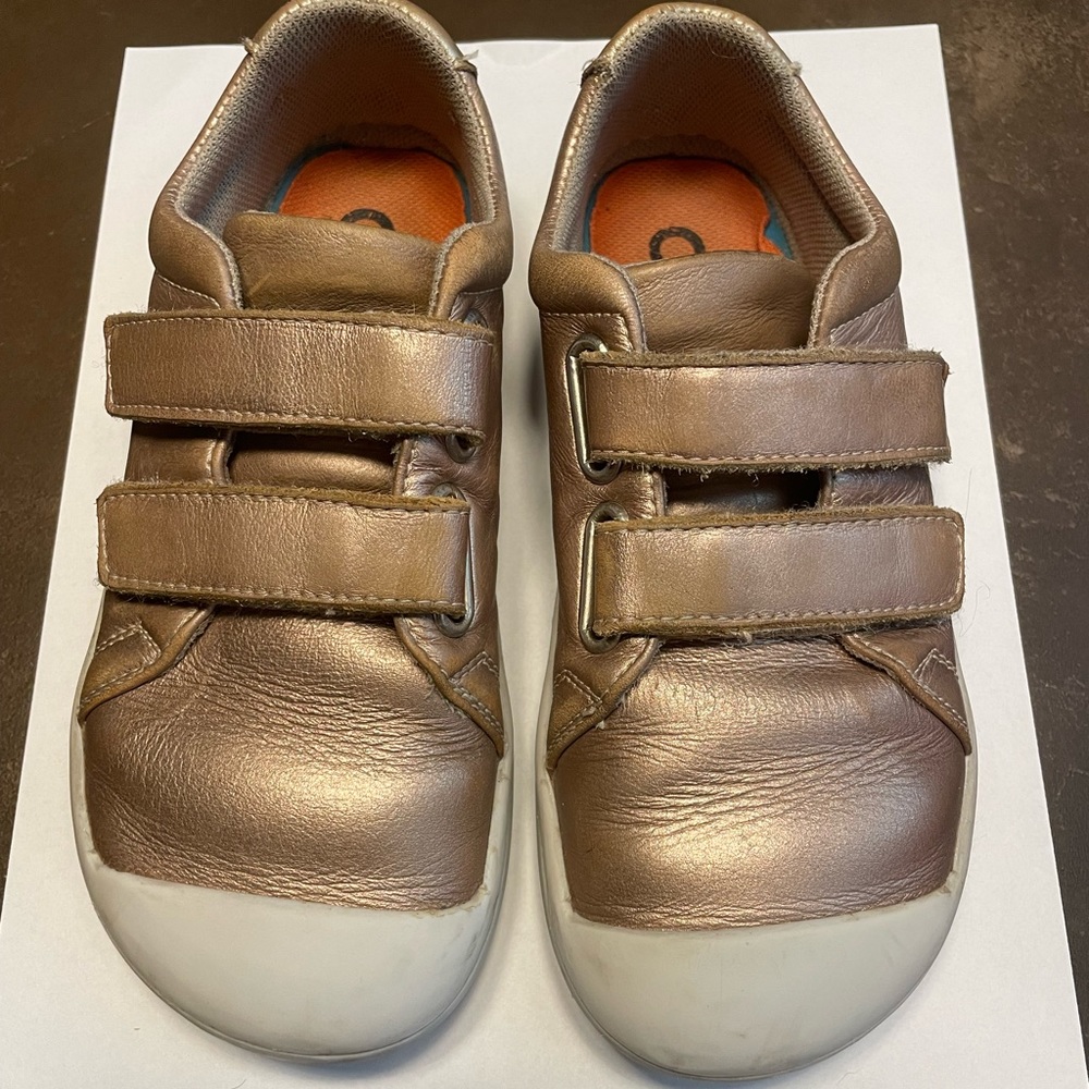 Origo rose gold kids barefoot shoes size 13